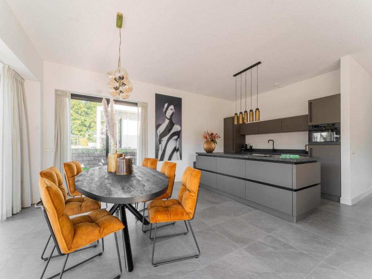 Beautiful Water Villa In Harderhaven With A Jetty Zeewolde Exterior photo