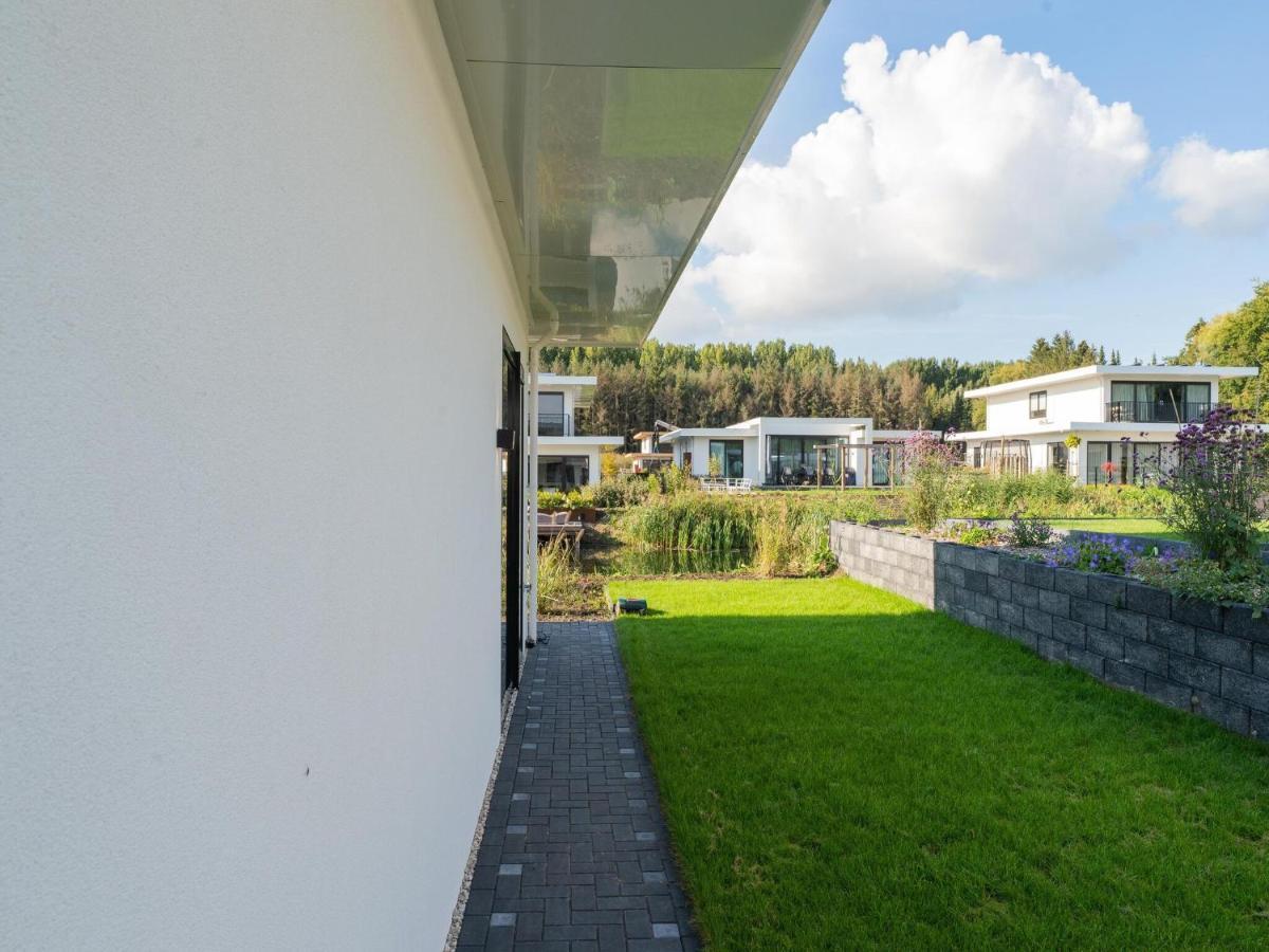 Beautiful Water Villa In Harderhaven With A Jetty Zeewolde Exterior photo